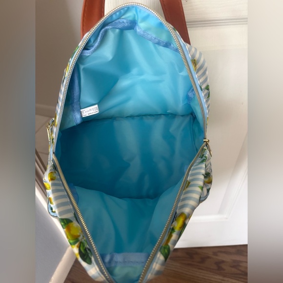 TempaMate Thermal lemon print  lunch tote - Picture 8 of 9